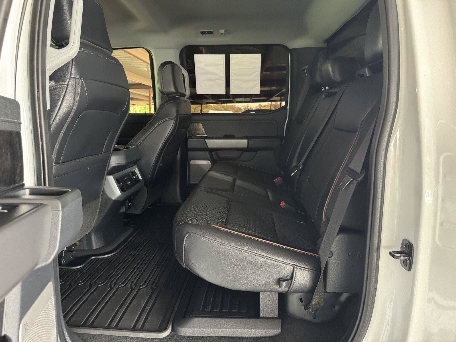 Used 2025 Ford F250 Lariat AWD/4WD image 28
