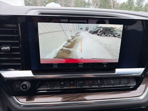 Used 2025 Chevrolet Silverado 1500 LT Trail Boss w/ Convenience Package II image 15