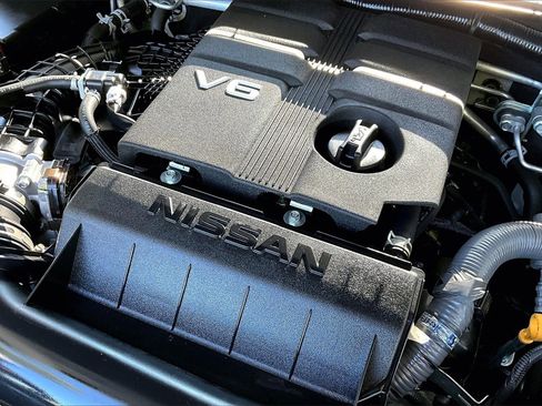 Used 2023 Nissan Frontier PRO-4X w/ Pro-4X Premium Package image 28