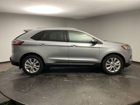 Used 2020 Ford Edge Titanium image 9