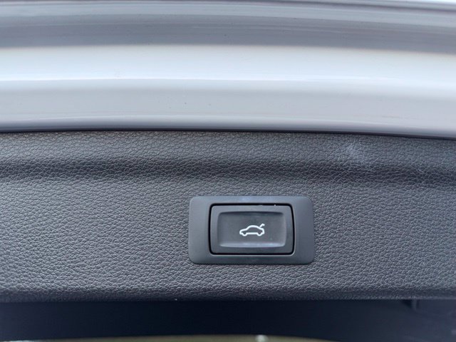 Used 2025 Audi Q3 2.0T Premium AWD/4WD image 24