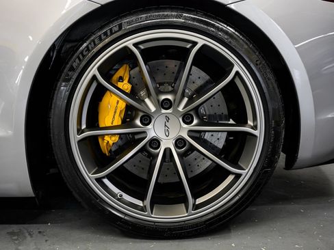 Used 2016 Porsche Cayman GT4 RWD image 41