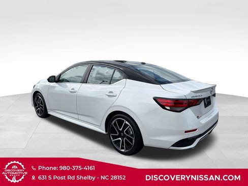Certified 2025 Nissan Sentra SR FWD image 8