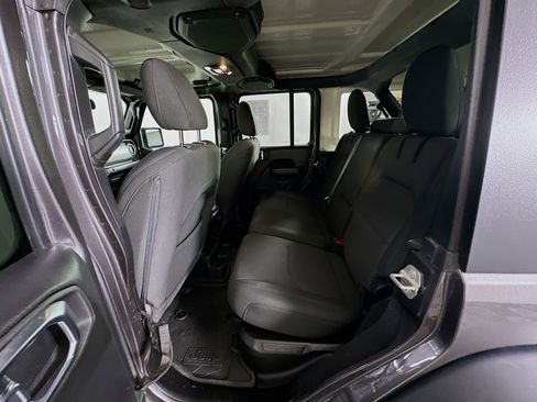 Used 2023 Jeep Wrangler Unlimited AWD/4WD image 25