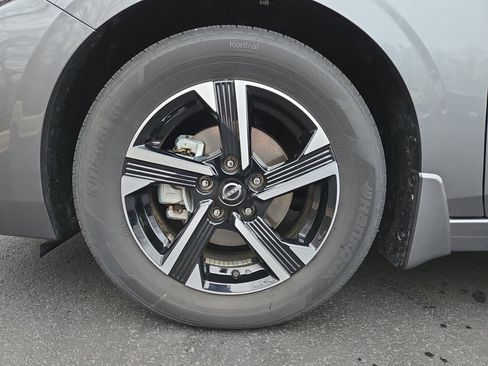 Certified 2025 Nissan Sentra SV w/ Trunk Package image 11