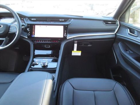 New 2026 Jeep Grand Cherokee Limited AWD/4WD image 14