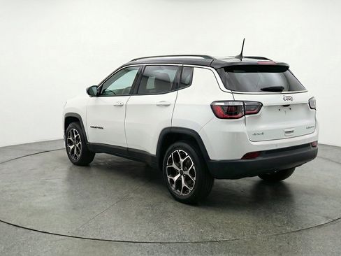 Used 2025 Jeep Compass Limited AWD/4WD image 6