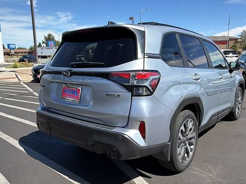 Used 2025 Subaru Forester Touring AWD/4WD image 3