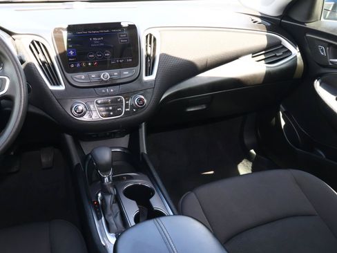Used 2024 Chevrolet Malibu LT FWD image 10