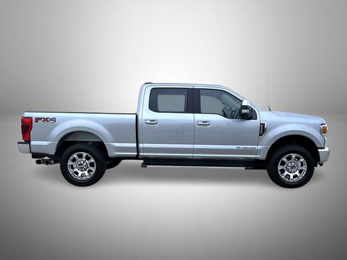 Used 2020 Ford F350 Lariat w/ Chrome Package AWD/4WD image 4