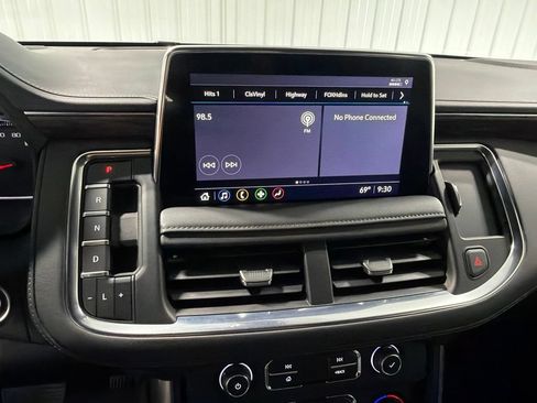 Certified 2021 Chevrolet Tahoe LT w/ Luxury Package AWD/4WD image 27