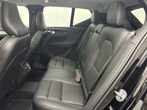 New 2025 Volvo XC40 B5 Plus w/ Protection Package Premier image 24