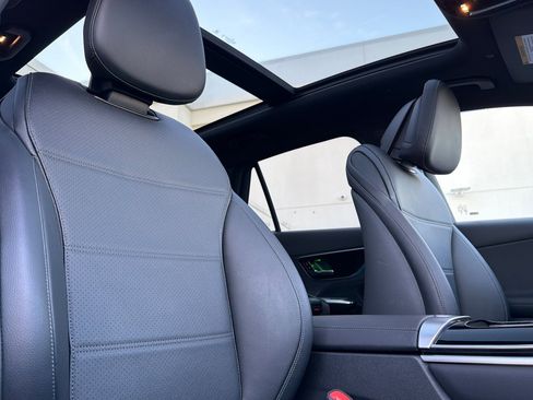 Certified 2025 Mercedes-Benz GLC 300 4MATIC image 19