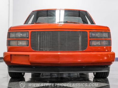 Used 1992 Chevrolet Silverado 1500 2WD Regular Cab image 31