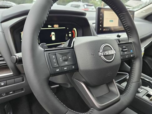 New 2026 Nissan Rogue Platinum AWD/4WD image 12