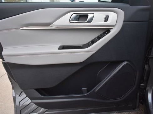 New 2026 Ford Explorer Active w/ Active Comfort Package image 14