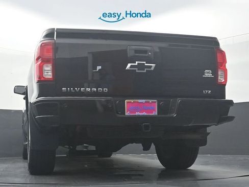Used 2017 Chevrolet Silverado 1500 LTZ Z71 w/ Realtree Edition AWD/4WD image 31