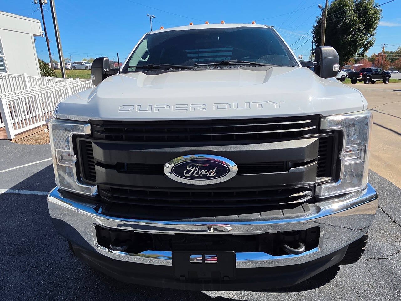 Used 2017 Ford F250 XL w/ Power Equipment Group AWD/4WD image 9