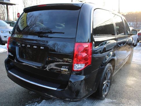 Used 2018 Dodge Grand Caravan GT image 8