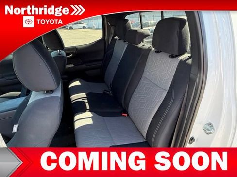 Used 2023 Toyota Tacoma TRD Sport AWD/4WD image 7