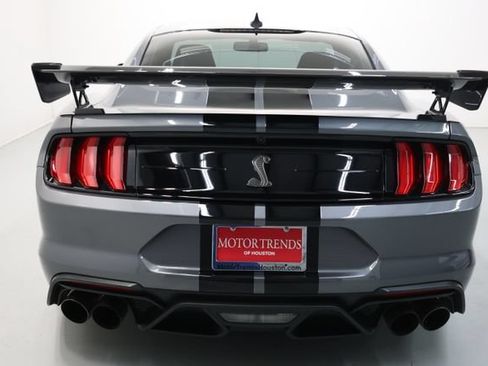 Used 2022 Ford Mustang Shelby GT500 w/ Carbon Fiber Track Pack RWD image 70