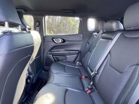 New 2026 Jeep Compass Latitude image 19