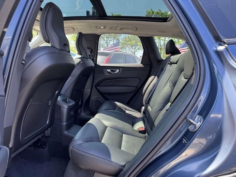 Used 2024 Volvo XC60 T8 Ultimate w/ Protection Package Premier AWD/4WD image 12