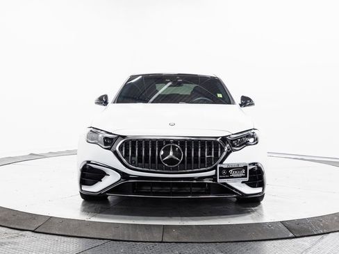 Used 2025 Mercedes-Benz E 53 AMG e 4MATIC Sedan image 2