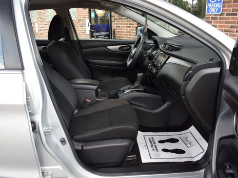 Used 2021 Nissan Rogue Sport S AWD/4WD image 30