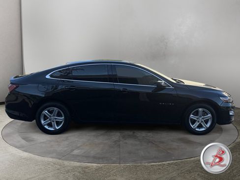 Used 2022 Chevrolet Malibu LT FWD image 8