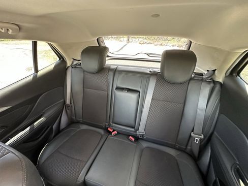 Used 2019 Buick Encore Preferred image 17