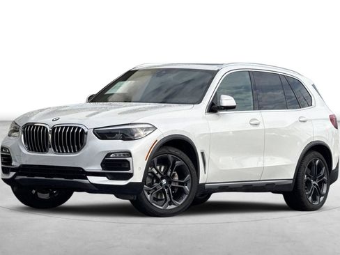 Used 2019 BMW X5 xDrive40i w/ Premium Package image 2