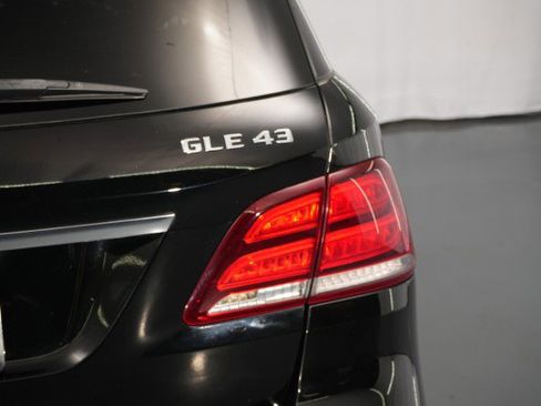 Used 2018 Mercedes-Benz GLE 43 AMG 4MATIC image 19