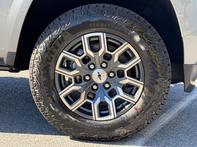 New 2026 Chevrolet Colorado Z71 w/ Technology Package AWD/4WD image 18