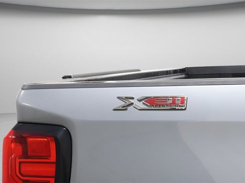 Used 2019 GMC Sierra 1500 Elevation image 32