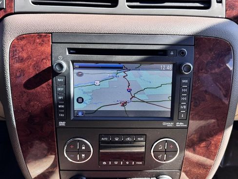 Used 2013 Chevrolet Tahoe LTZ image 2