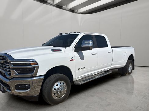 Used 2025 RAM 3500 Laramie image 1