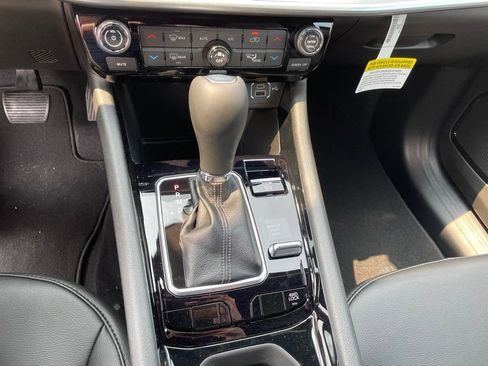 New 2026 Jeep Compass Limited AWD/4WD image 17