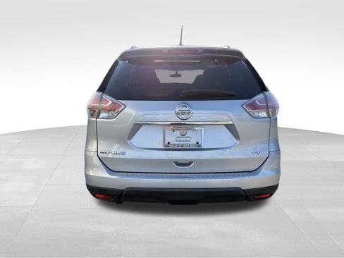 Used 2016 Nissan Rogue SV w/ SV Premium Package image 7