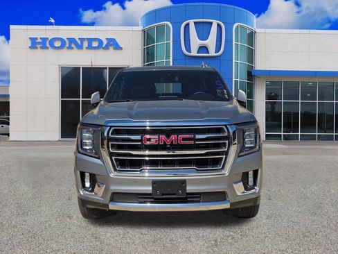 Used 2024 GMC Yukon SLT w/ SLT Luxury Package AWD/4WD image 12