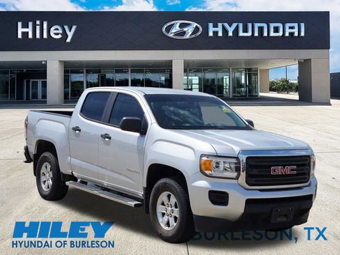 Used 2020 GMC Canyon 2WD Crew Cab w/ Convenience Package image 2