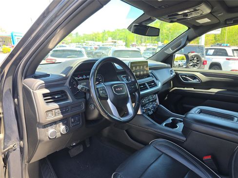 Used 2021 GMC Yukon XL SLT w/ SLT Luxury Plus Package AWD/4WD image 23