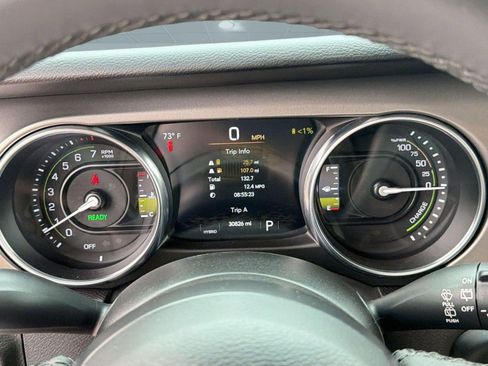 Used 2023 Jeep Wrangler Unlimited w/ 8.4" Radio Group AWD/4WD image 19