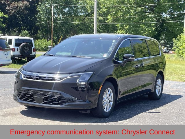 New 2027 Chrysler Pacifica Select FWD image 30