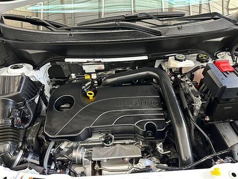 Used 2025 Chevrolet Equinox LT image 29