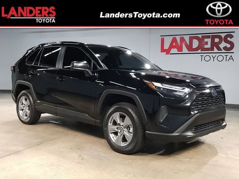 Used 2023 Toyota RAV4 LE AWD/4WD image 1