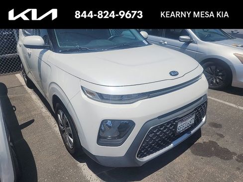 Used 2020 Kia Soul LX FWD image 1