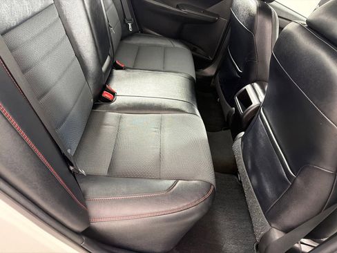 Used 2017 Toyota Camry SE FWD image 18