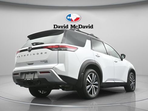 Used 2025 Nissan Pathfinder Platinum w/ Cargo Package AWD/4WD image 36