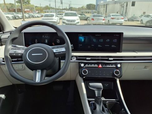 New 2025 Hyundai Tucson SEL image 6